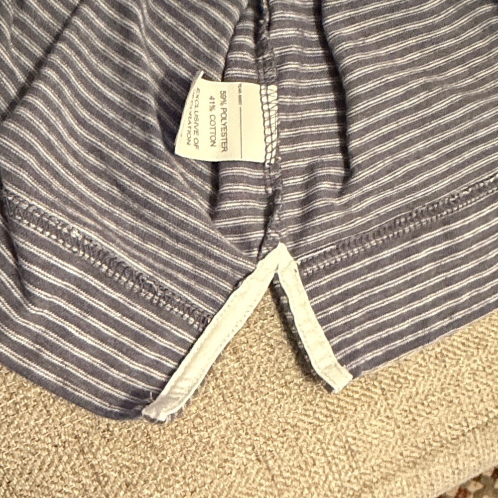 johnnie-O Men's Blue/Gray Med
"Hangin Out" Harvell Quarter-Zip Striped Pullover - Picture 10 of 12